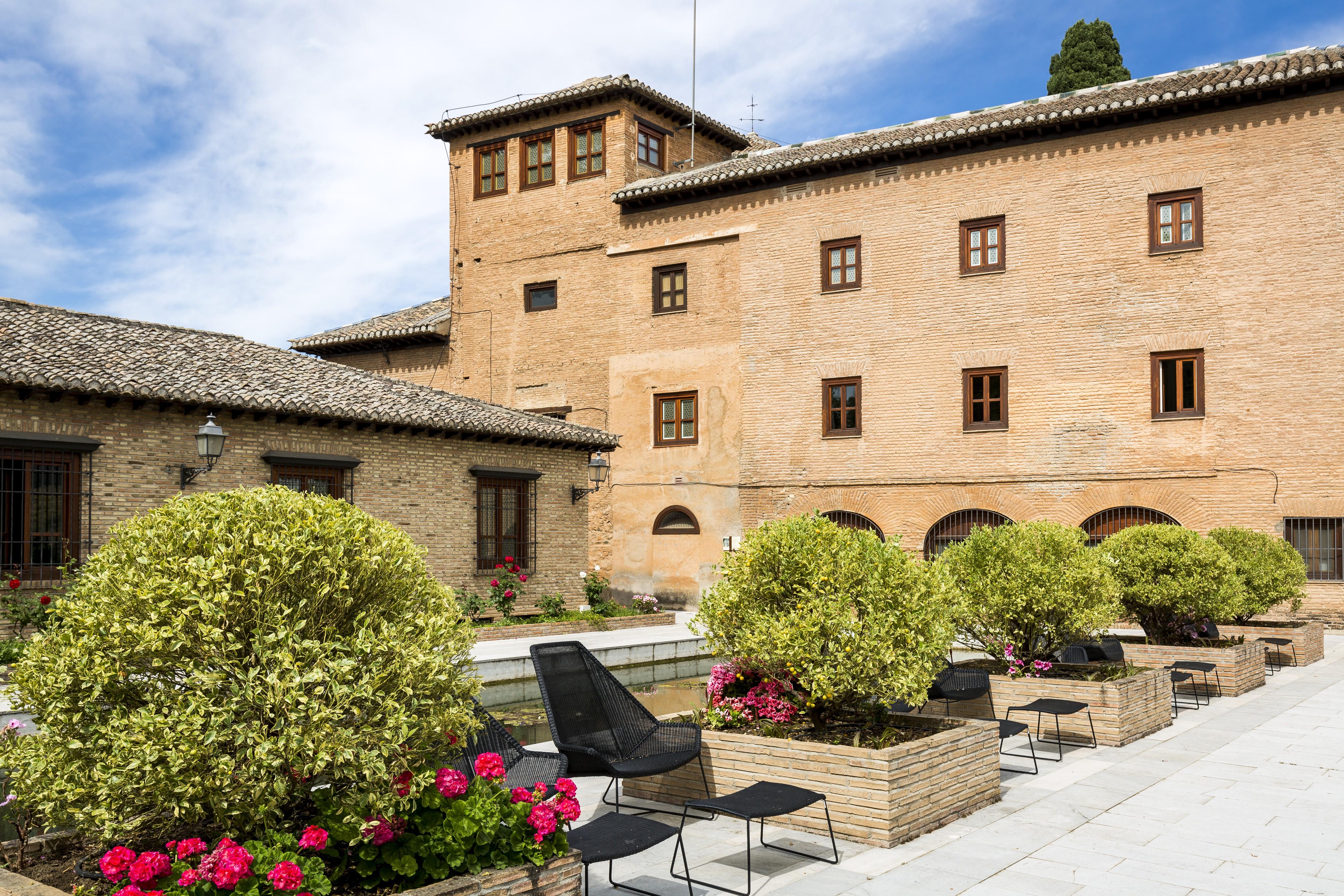 Parador De Granada Hotel Exterior photo