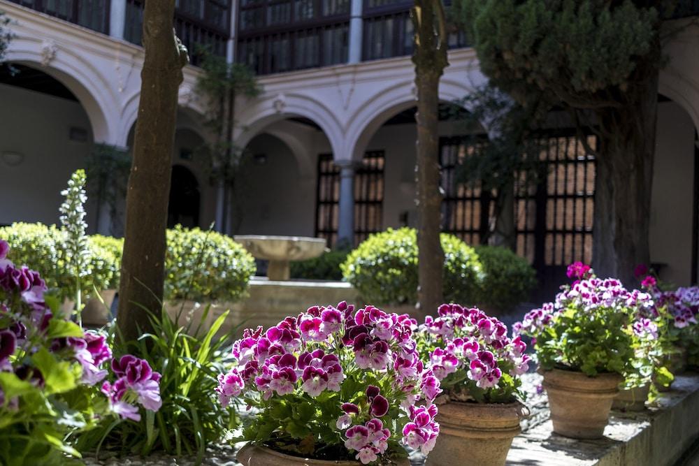 Parador De Granada Hotel Exterior photo