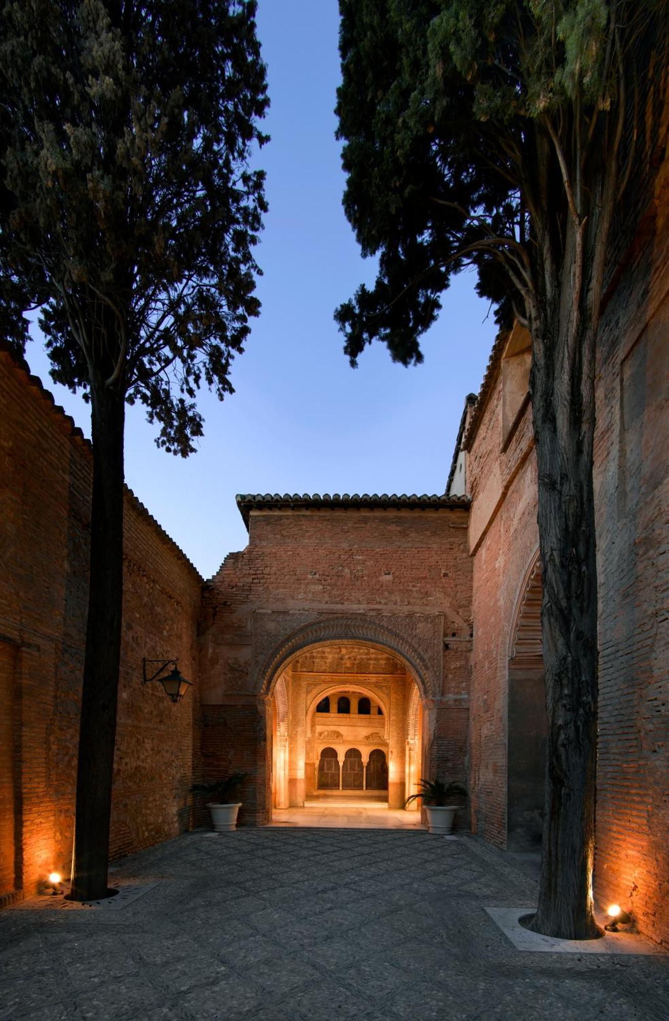 Parador De Granada Hotel Exterior photo